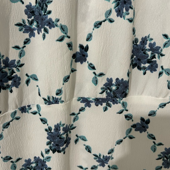 Blue Floral Print Puff Sleeve Dress - Picture 3 of 3